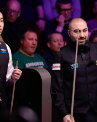 B体育登录入口-斯佳辉3-10不敌瓦菲 成世锦赛首位出局的种子选手